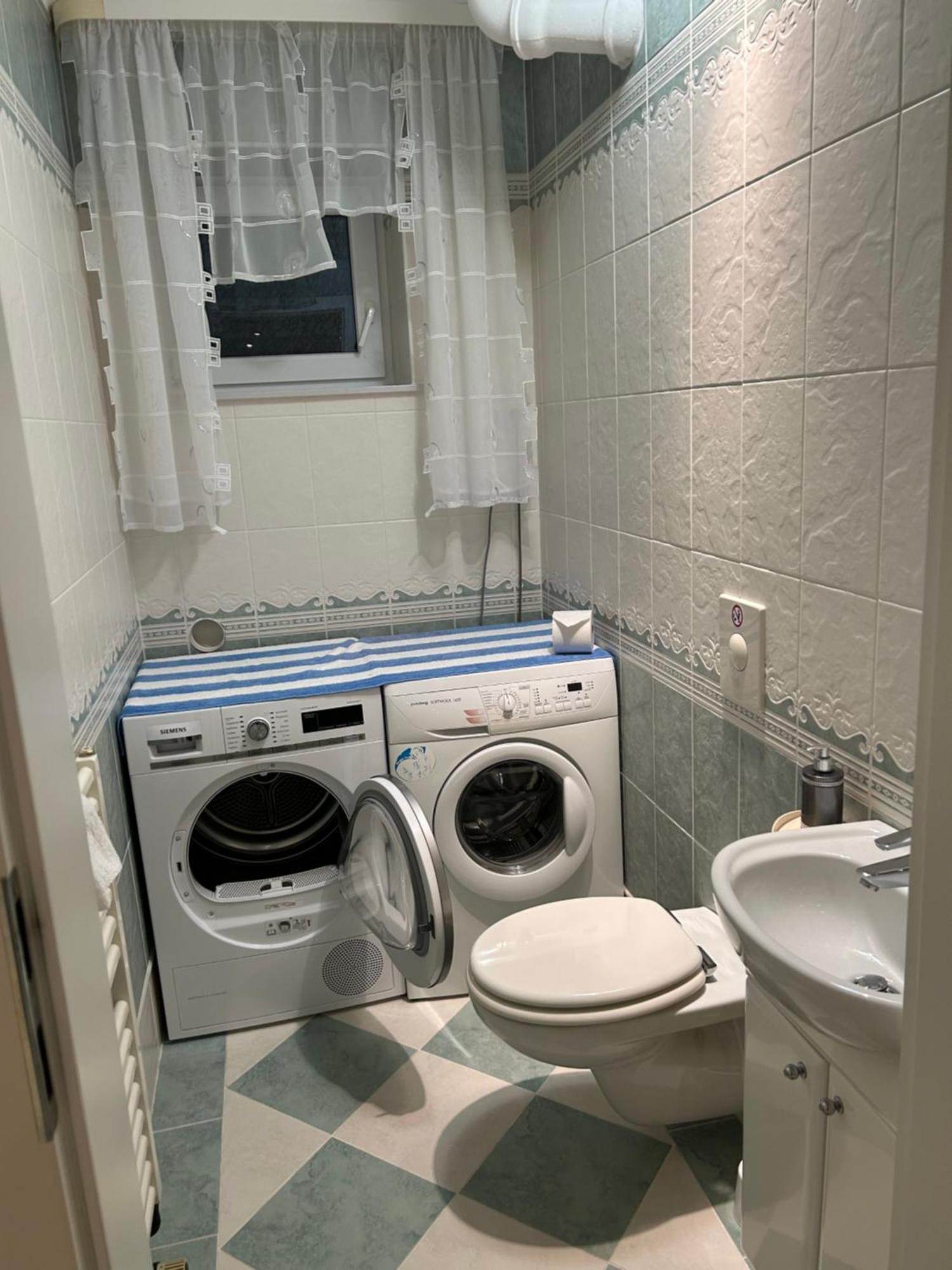 5 Sterne Ferienwohnung Cattaleya エムデン エクステリア 写真