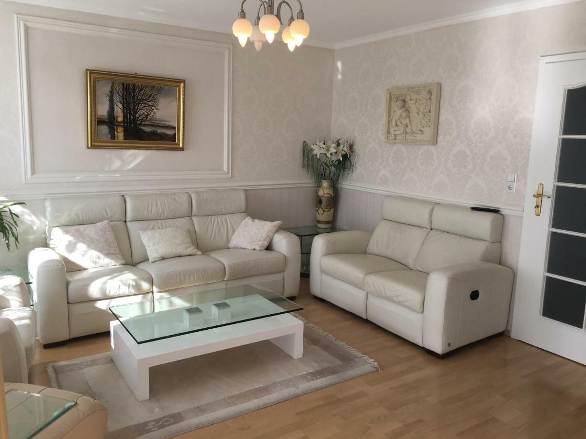 5 Sterne Ferienwohnung Cattaleya エムデン エクステリア 写真